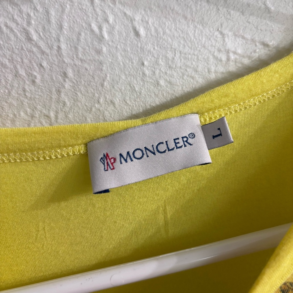 Moncler Scoop Neck Floral Print Yellow Top Tee Size L - Picture 6 of 7